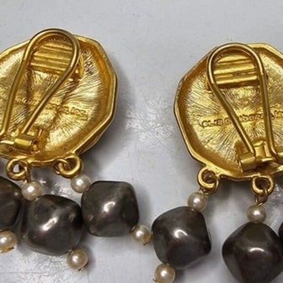 Liz Claiborne Gold tone Dangle Clip-On Earrings Brown Stone, Faux Pearl Grey - Picture 2 of 4